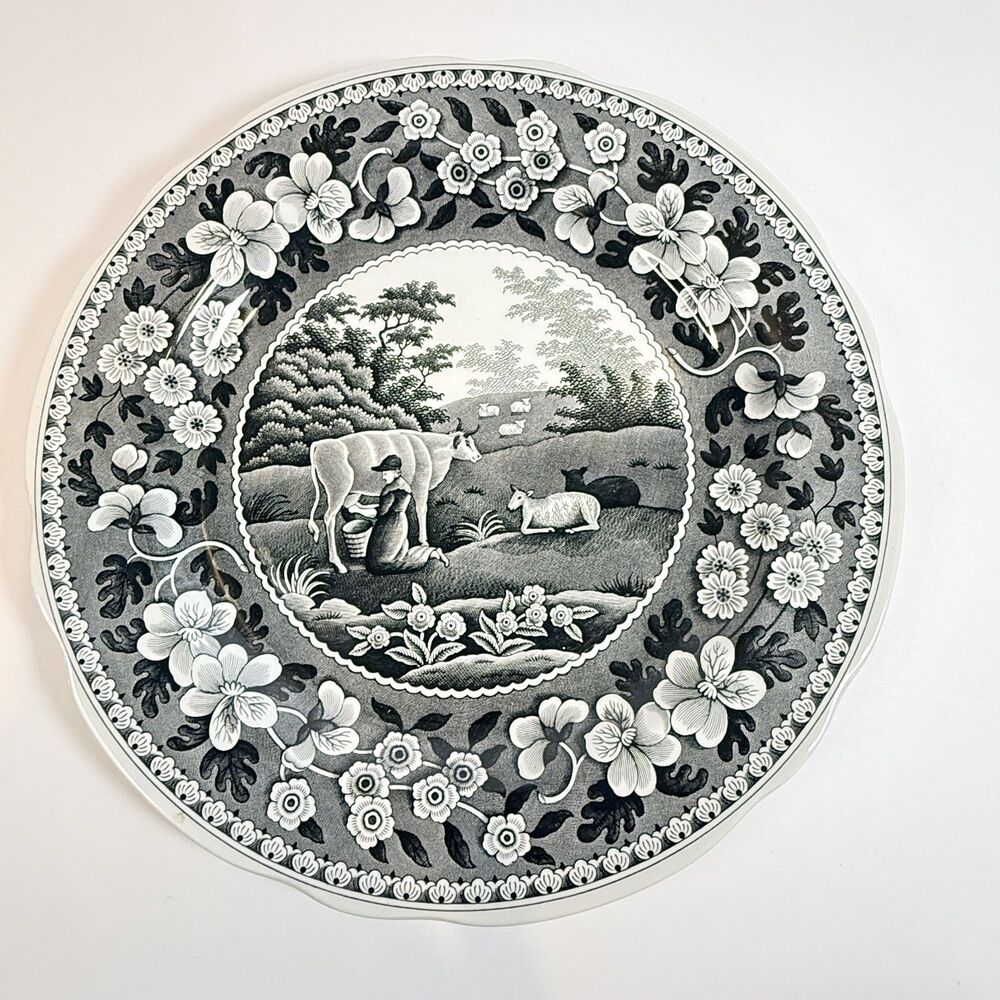 THE SPODE ARCHIVE COLLECTION ‘MILK MAID’ 1806 England Black/white/gray 10.5"